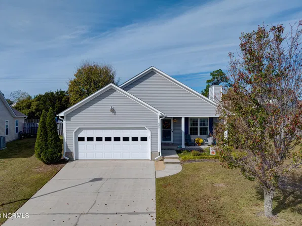 323 Rose Bud Lane, Holly Ridge, NC 28445