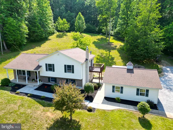 136 Rattlesnake Hollow Ln, Huntly, VA 22640