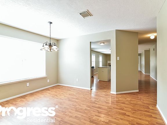 5th image of 21931 Willow Shade Ln