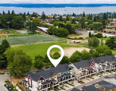 6964 31st Avenue SW, Seattle, WA, 98126