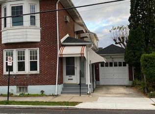 828 W Wyoming St, Allentown, PA 18103