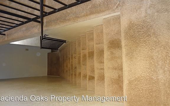 5th image of 215 N Broadway St APT 15