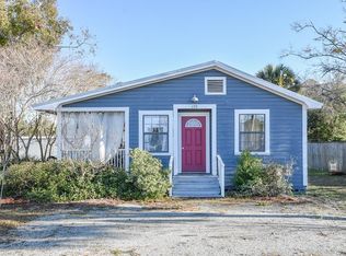 137 10th St, Apalachicola, FL 32320
