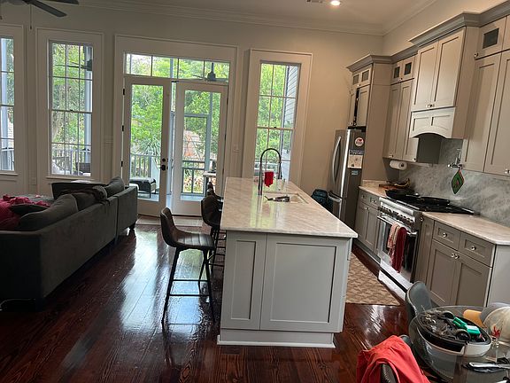 3rd image of 3019 Chippewa St