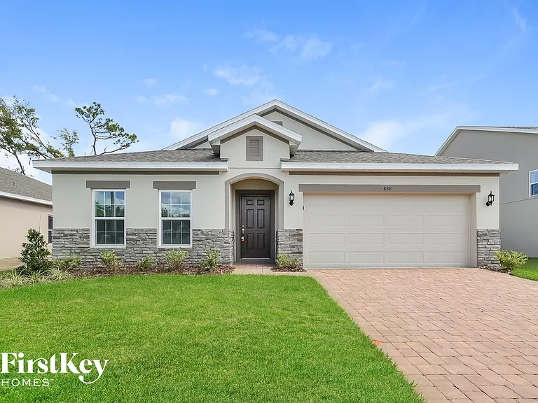 888 Avenal Ln — Photo 1