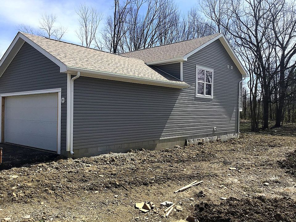 2nd image of 2835 Kilbourne Ave