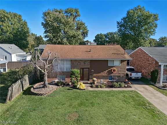 3rd image of 307 40th St