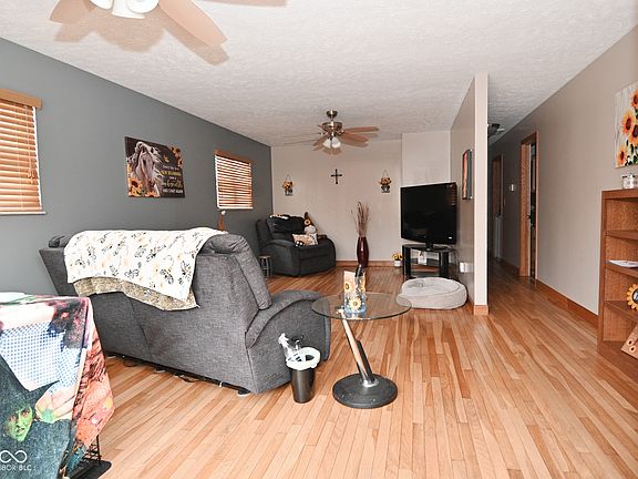 4th image of 321 Hardin Blvd