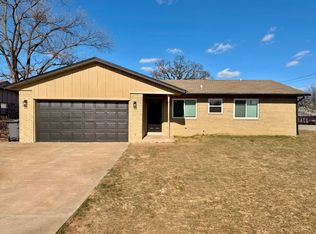 241 E H St, Jenks, OK 74037