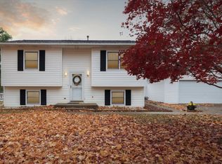 352 Valley Rd, Michigan Center, MI 49254