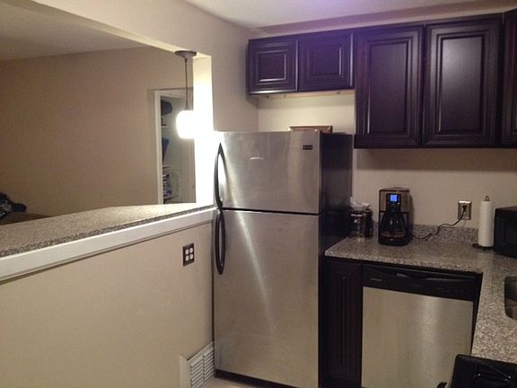 4th image of 1327 Tamm Ave