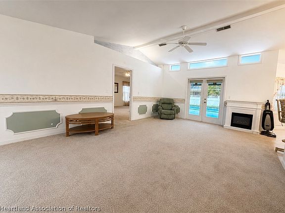 5th image of 5429 Columbus Blvd