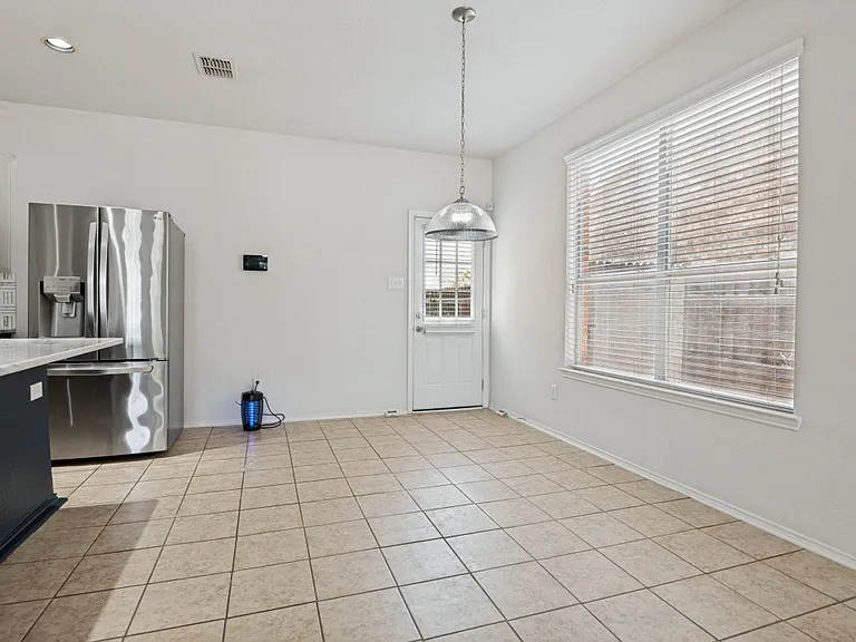 925 Jamie Dr — Photo 20