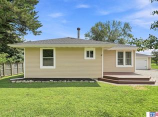 22100 S 96th St, Holland, NE 68372