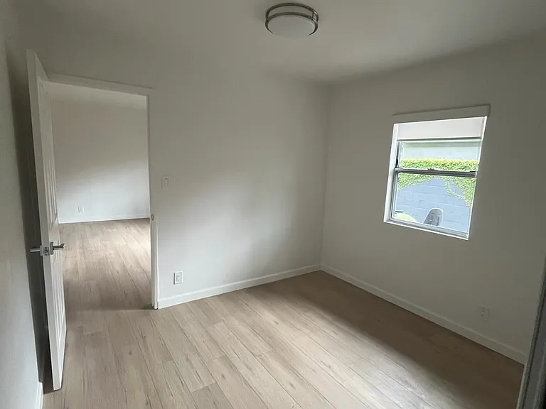 613 Westminster Ave #2 — Photo 13