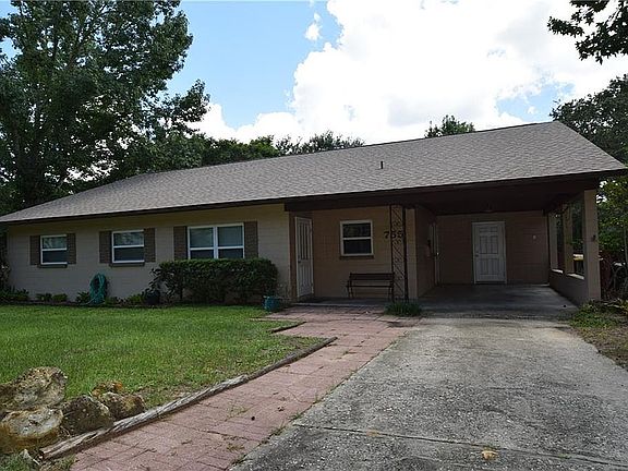 2nd image of 755 Oak Dr