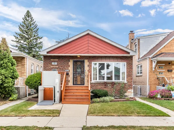 4746 S Leamington Ave, Chicago, IL 60638