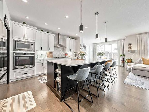 5th image of 87 S Mount Rae Hts