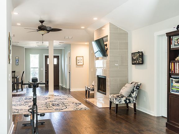 5th image of 2825 Treasure Cove Ln