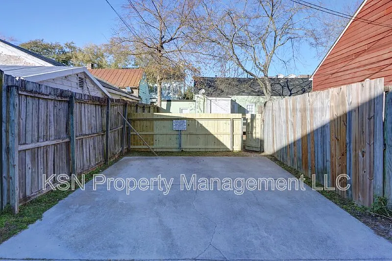 2 bed, 1.0 bath, 850 sqft, $1,795 — Photo 3