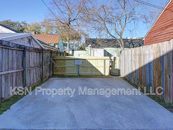 3rd image of 543 E Harris St