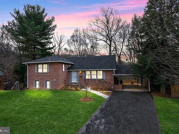 3rd image of 10605 Meadowhill Rd