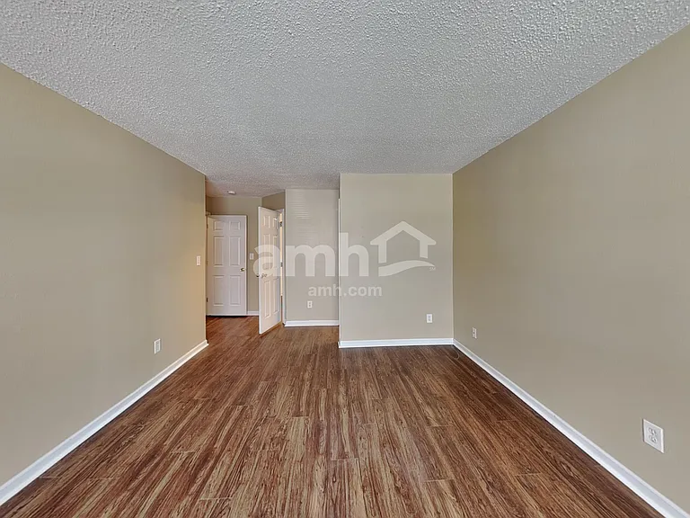 9892 Cedarstone Ln — Photo 7