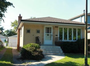 11226 S Sacramento Ave, Chicago, IL