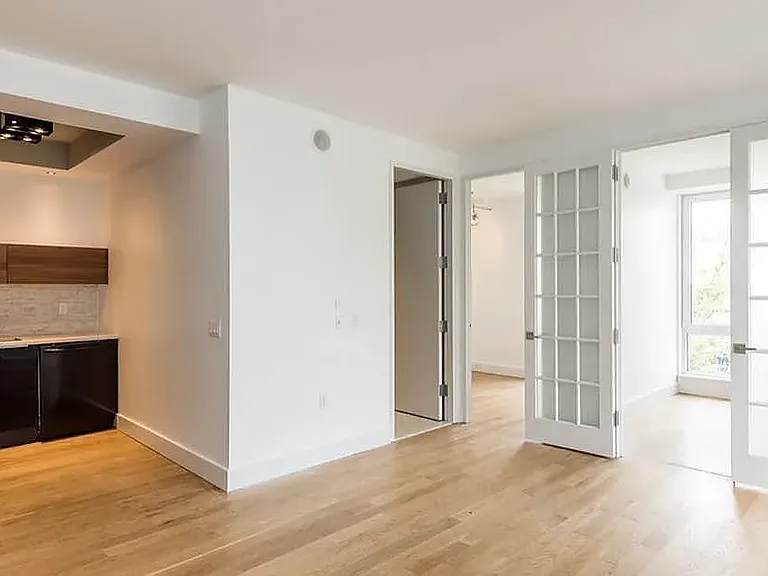 74 Maujer St #3C — Photo 1
