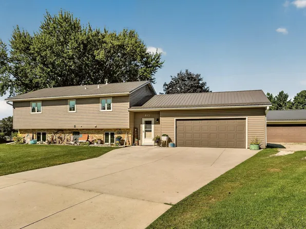 813 3rd Ave SE, Stewartville, MN 55976