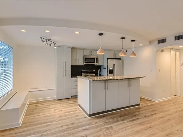 41 Waller St APT 207, Austin, TX 78702