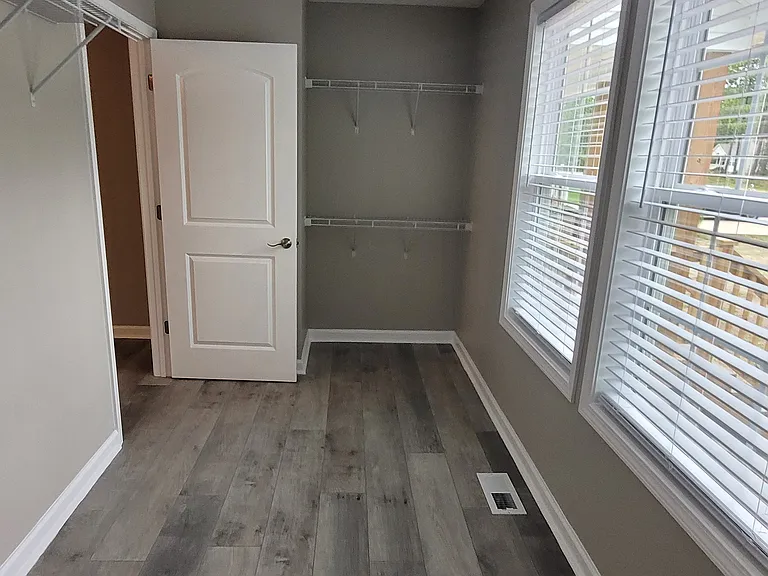 1211 Maple Rd — Photo 17