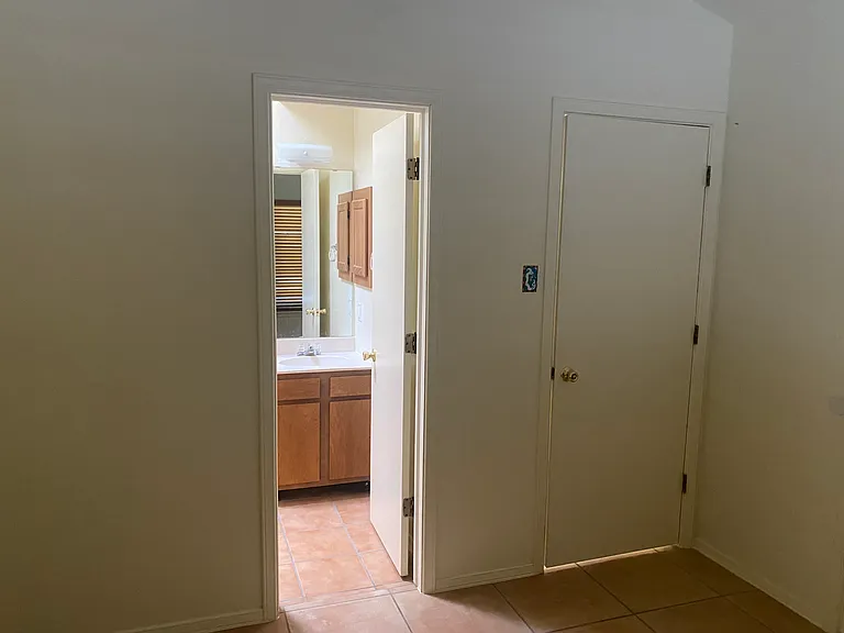 1908 Christine Ct — Photo 3