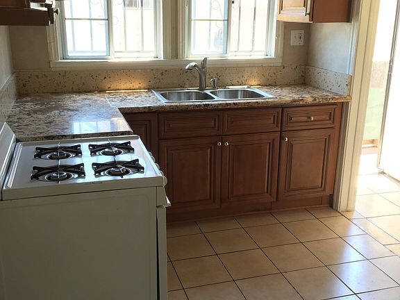 5th image of 240 W 21st St #2-1-25