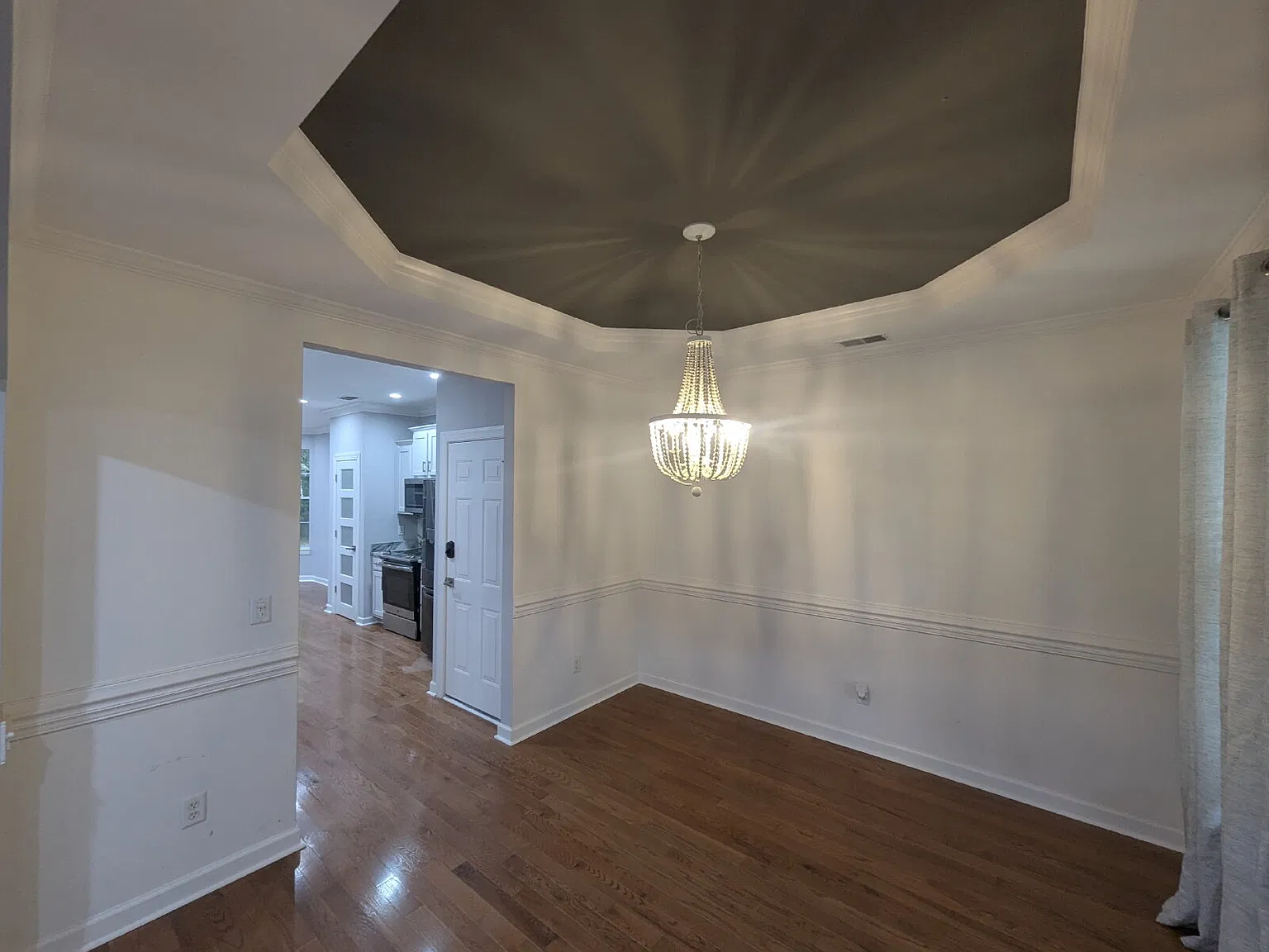 4 bed, 3.5 bath, 2496 sqft, $4,750 — Photo 3
