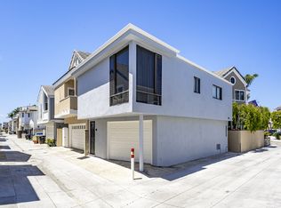 226 Garnet Ave, Newport Beach, CA 92662