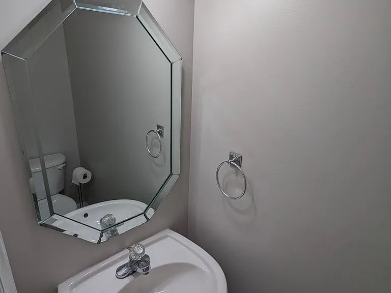 102 College Ave — Photo 10