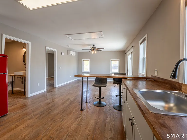 44 Lake Dr — Photo 8