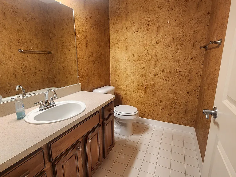 6146 Lone Oak Cir #B1 — Photo 20