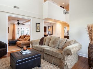 1057 Tulare Dr, Costa Mesa, CA 92626