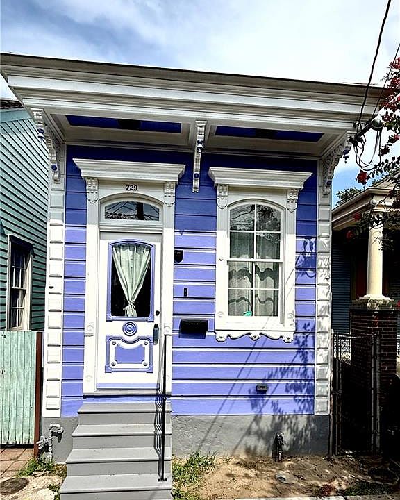 1st image of 729 Lesseps St
