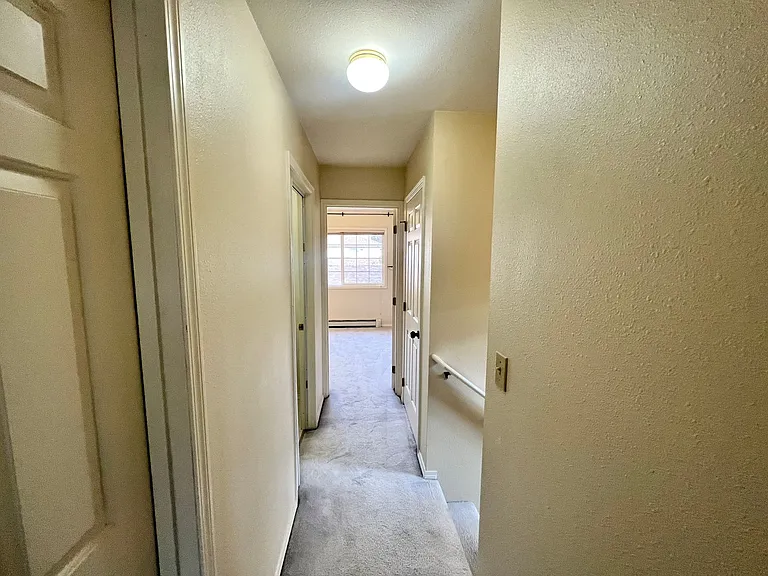 209 E 18th Ave #B28 — Photo 8