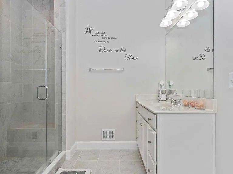 7616 Stemhart Ln — Photo 24