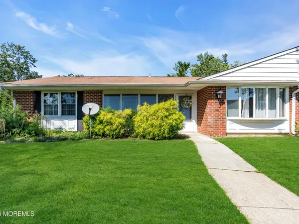915 Dumbarton Drive #A, Lakewood, NJ 08701
