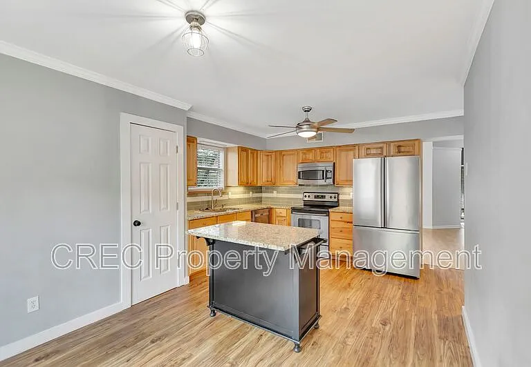 1411 Oaklanding Rd — Photo 8