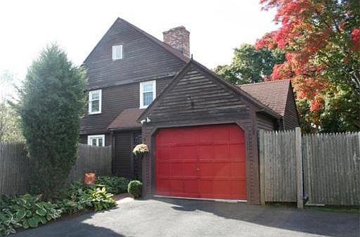 1st image of 15 Lakeview Dr