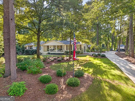 2nd image of 190 Gatewood Pl