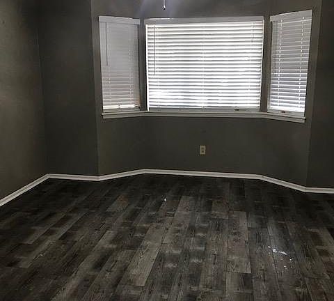 5th image of 3905 Danbury Dr