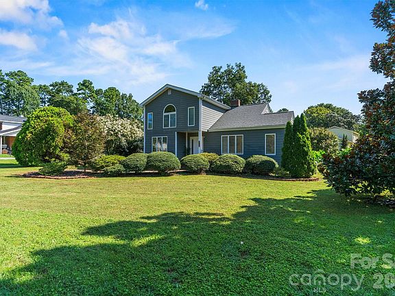 5th image of 1107 S Point Rd