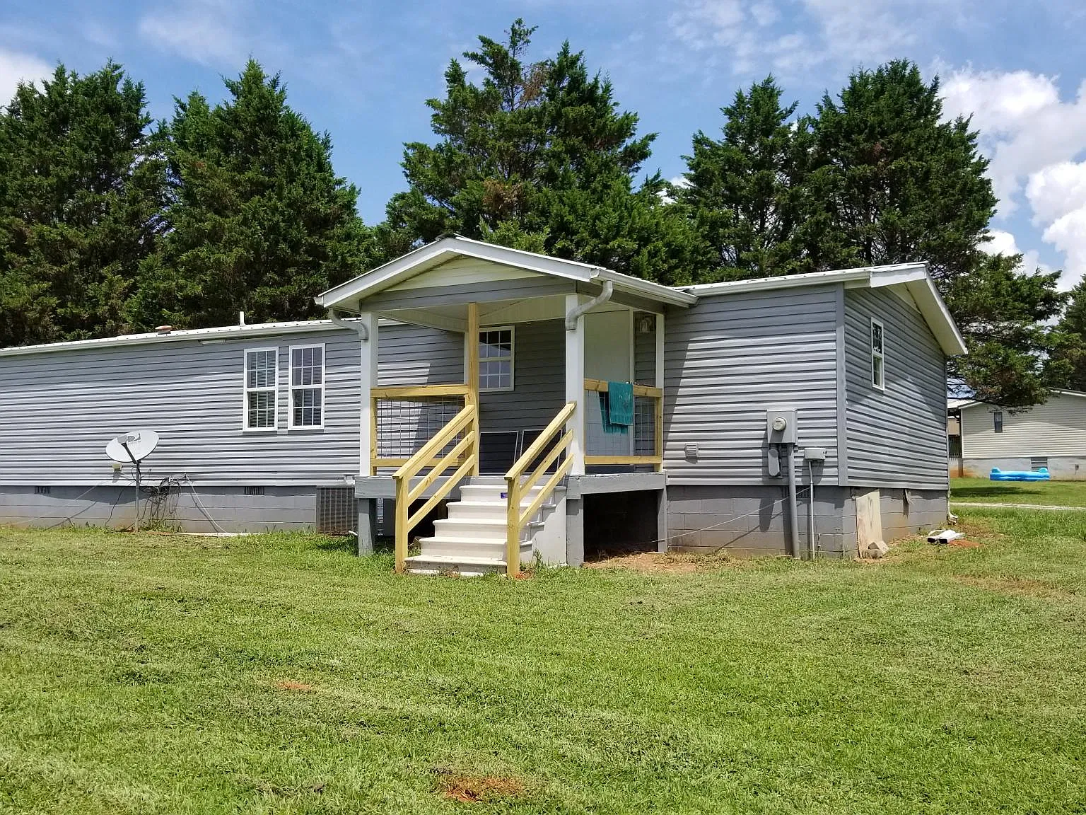3 bed, 1600 sqft, $1,700 — Photo 3